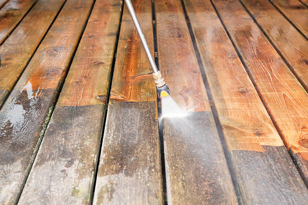 Best Garage Pressure Washing  in Somerset, WI